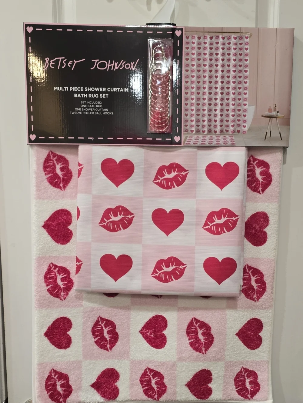 Betsey Johnson Heart & Kiss Pattern Multi-Piece Shower Curtain & Bath Rug Set